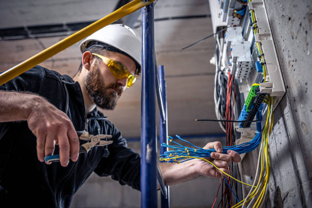 Best Emergency Electrical Repair  in Leesville, LA